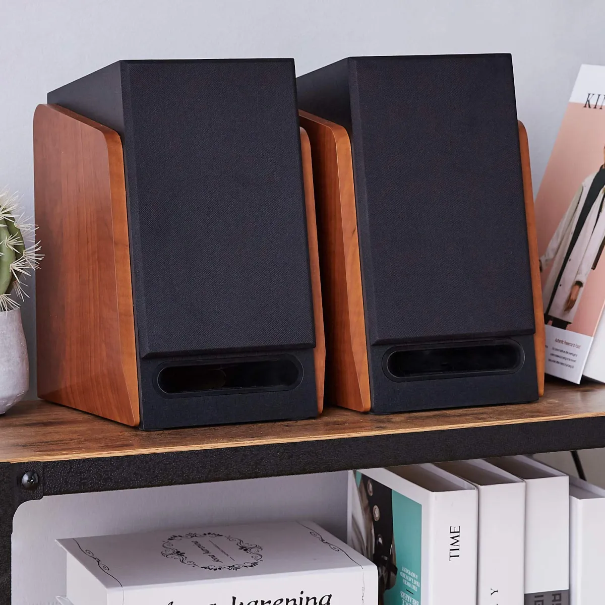 7 Easy Tips to Get Better Sound from Bookshelf Speakers